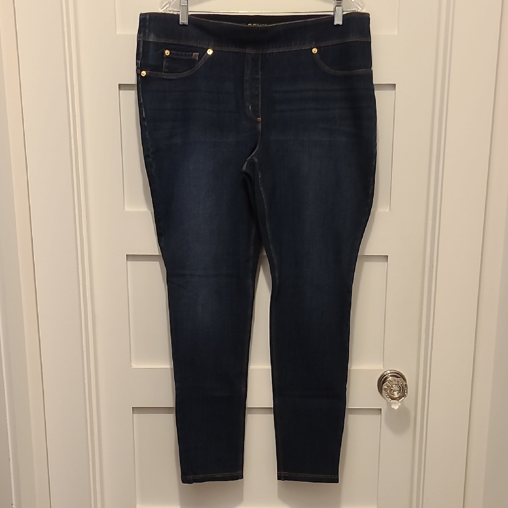 Luxe Women's Deep Indigo Skinny Jeans